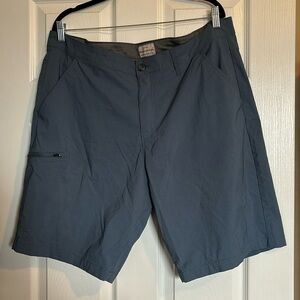 Weatherproof men’s blue nylon blend 10” inseam shorts size 40